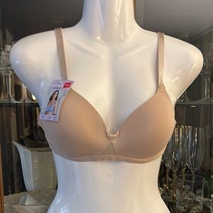 Hanes oh so light comfort Women's Tan Bra